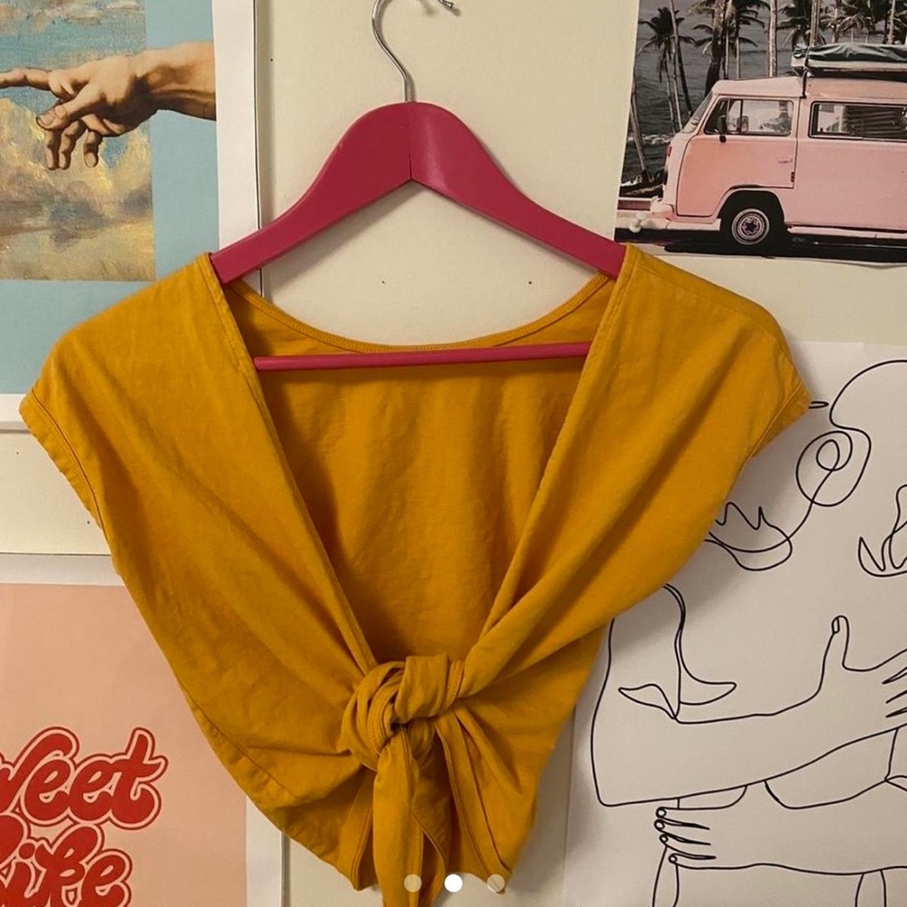 Aritzia wilfred yellow tie up top